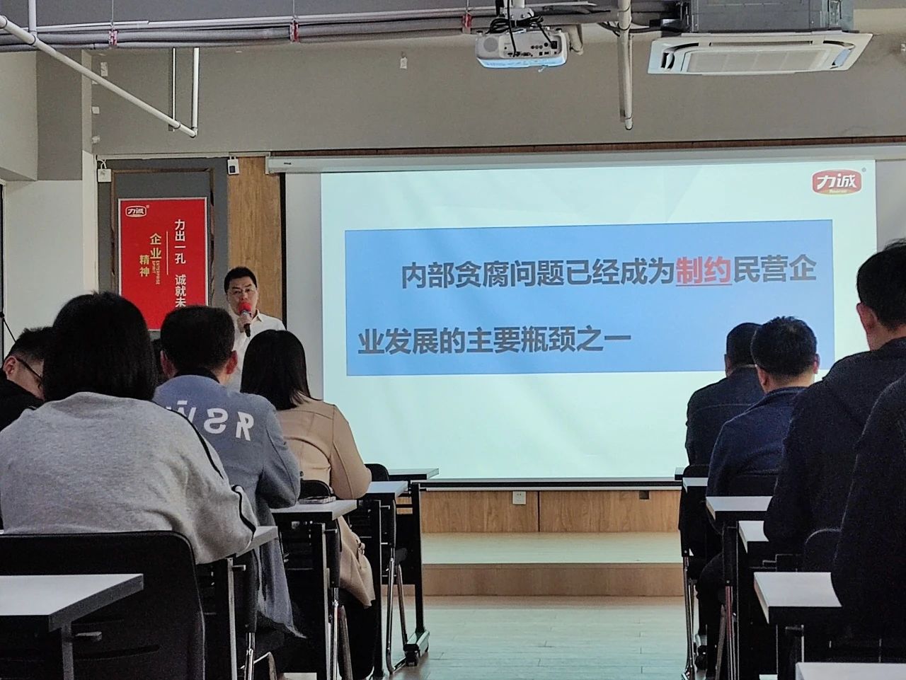 1fa8e485c43359b02f56a6f8960a75ae.jpg 1fa8e485c43359b02f56a6f8960a75ae.jpg